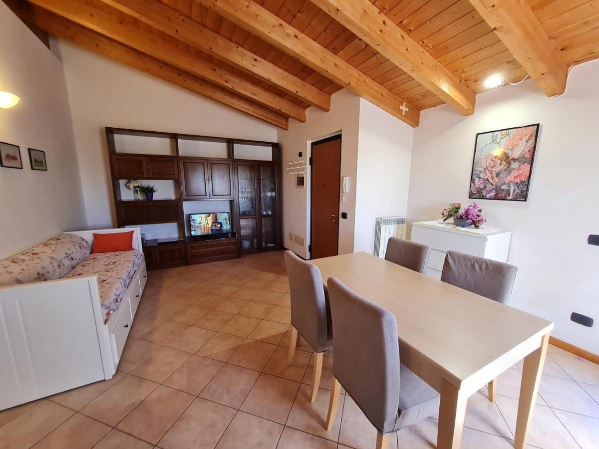 Residenza La Corte Castelnuovo del Garda Bagian luar foto