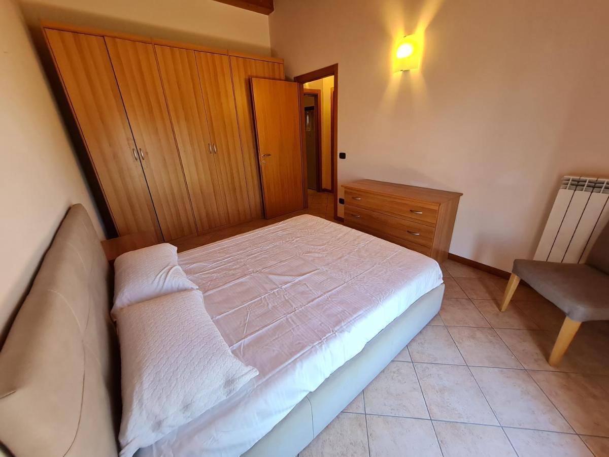 Residenza La Corte Castelnuovo del Garda Bagian luar foto