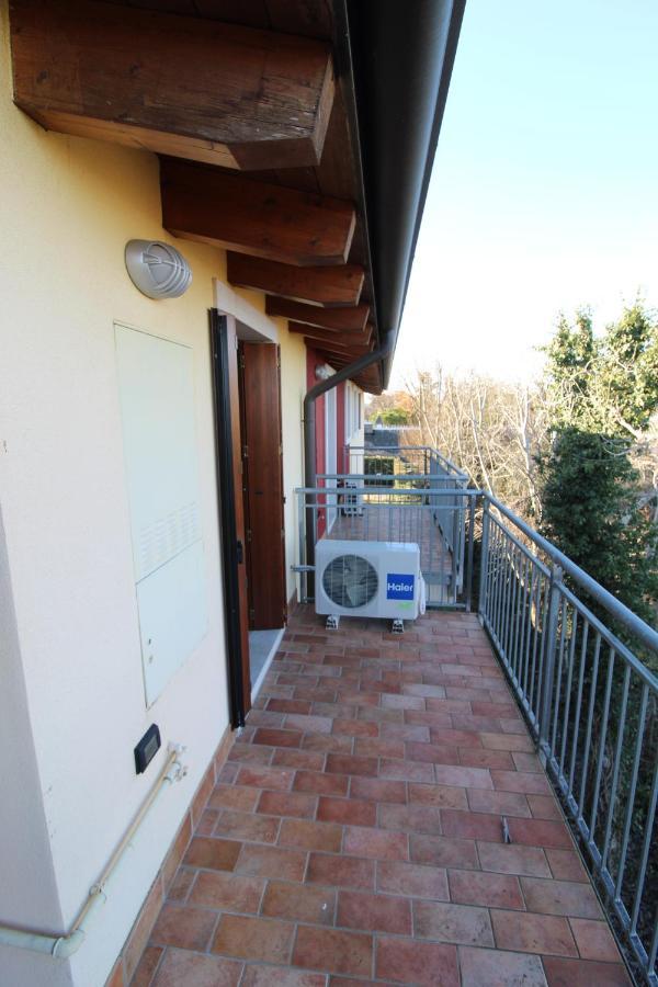 Residenza La Corte Castelnuovo del Garda Bagian luar foto